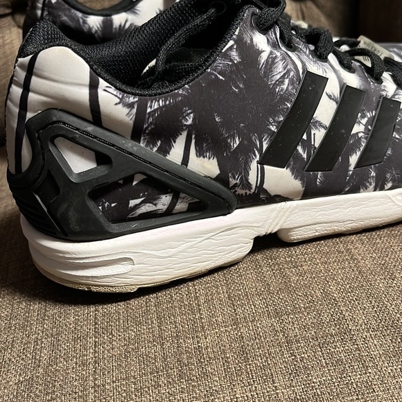 Adidas Torsion Palm Trees Men's Black and White Sneakers size 10 - Picture 2 of 11